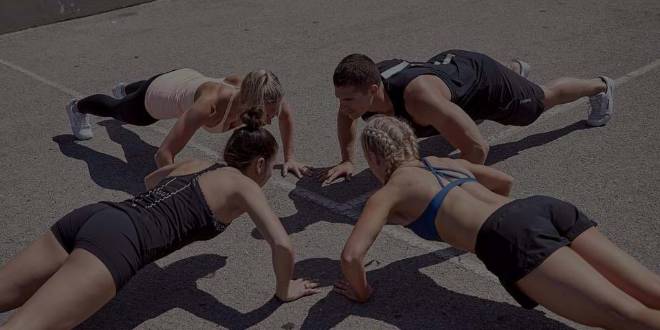 NEUE STUDIE ZUM ERFOLG VON PUSH-UPS AUF KNIEN UND ZEHEN VERÖFFENTLICHT