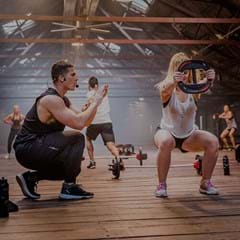 POSTURA DO PROFISSIONAL DAS AULAS COLETIVAS