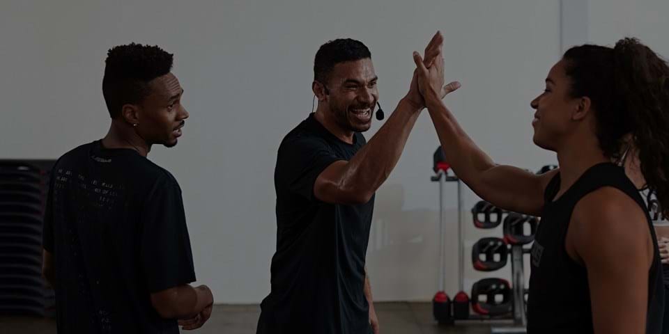 SO BAUST DU EIN GEMEINSCHAFTSGEFÜHL IM KURS AUF