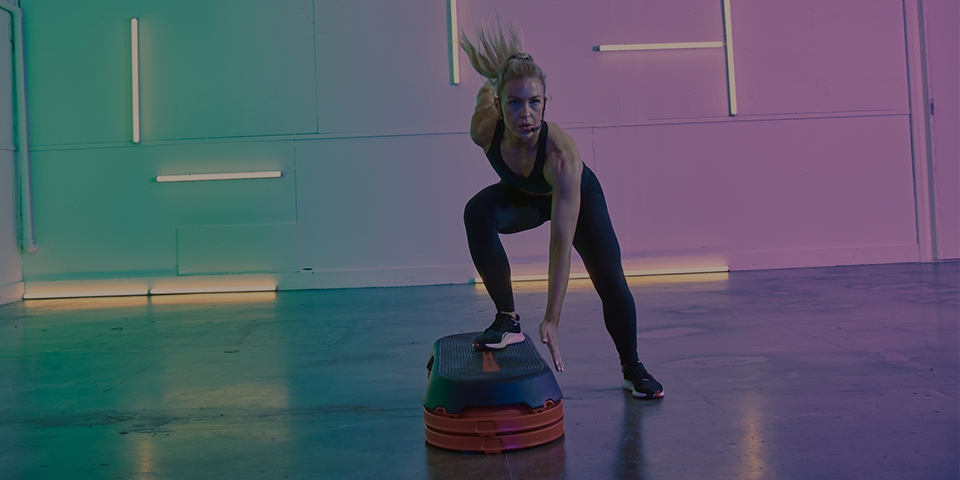 夜はインストラクターに「早替わり」