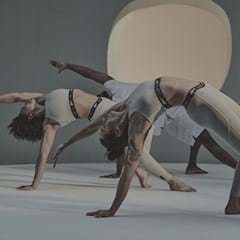 BODYBALANCE_240x240px_darkened.jpg