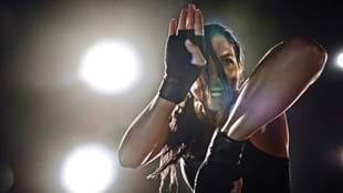 Lissa Bankston showcasing the intensity of BODYCOMBAT™ during a recent Les Mills photoshoot